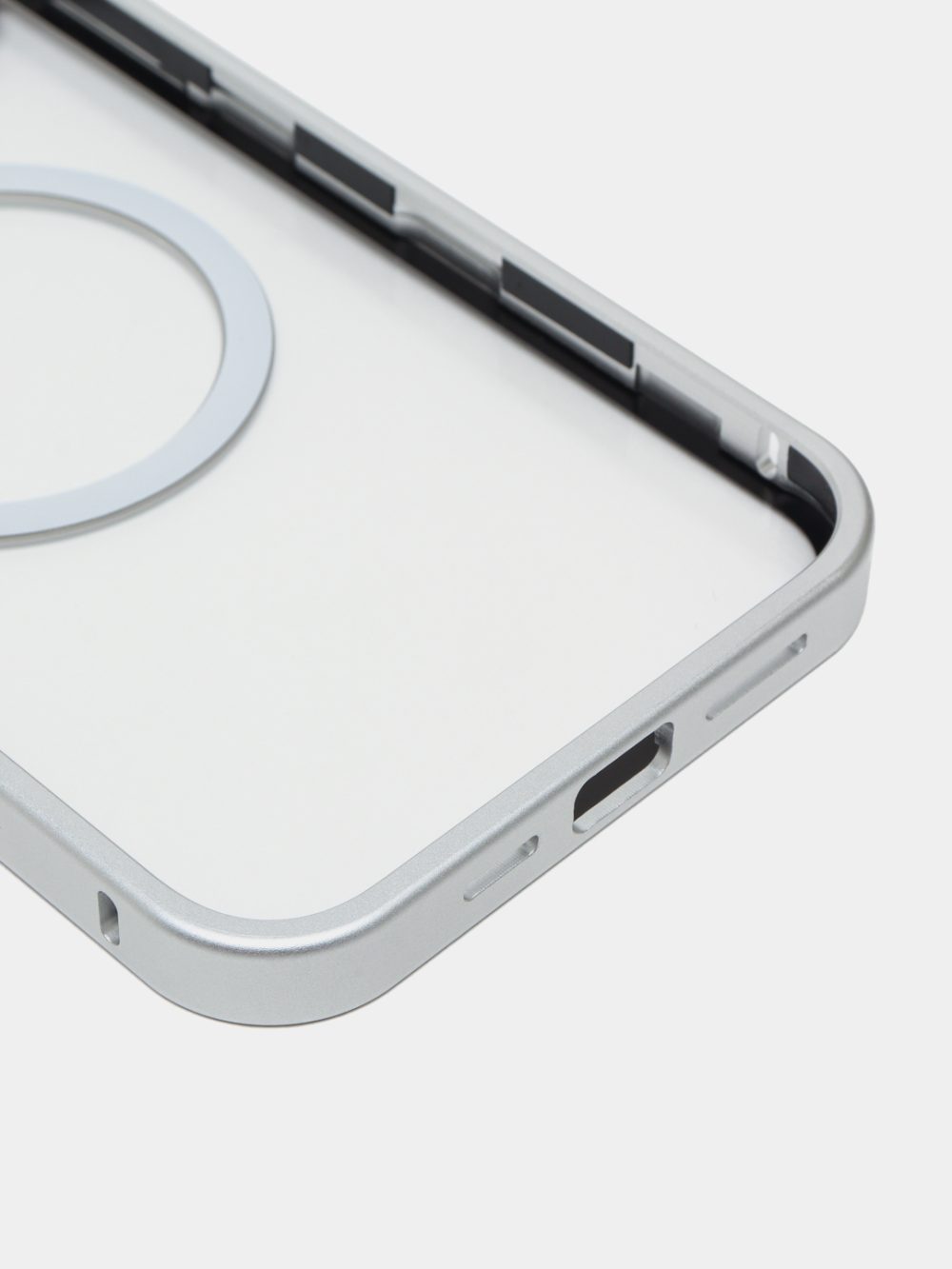 Magnit telefon qutisi iPhone 13 Pro Max uchun - Image 4